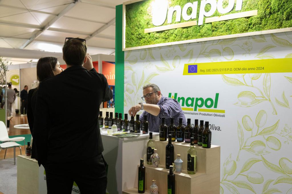 Sol -Vinitaly 2024, Unapol insieme a Confagricoltura: necessario garantire costante supporto al comparto olivicolo italiano